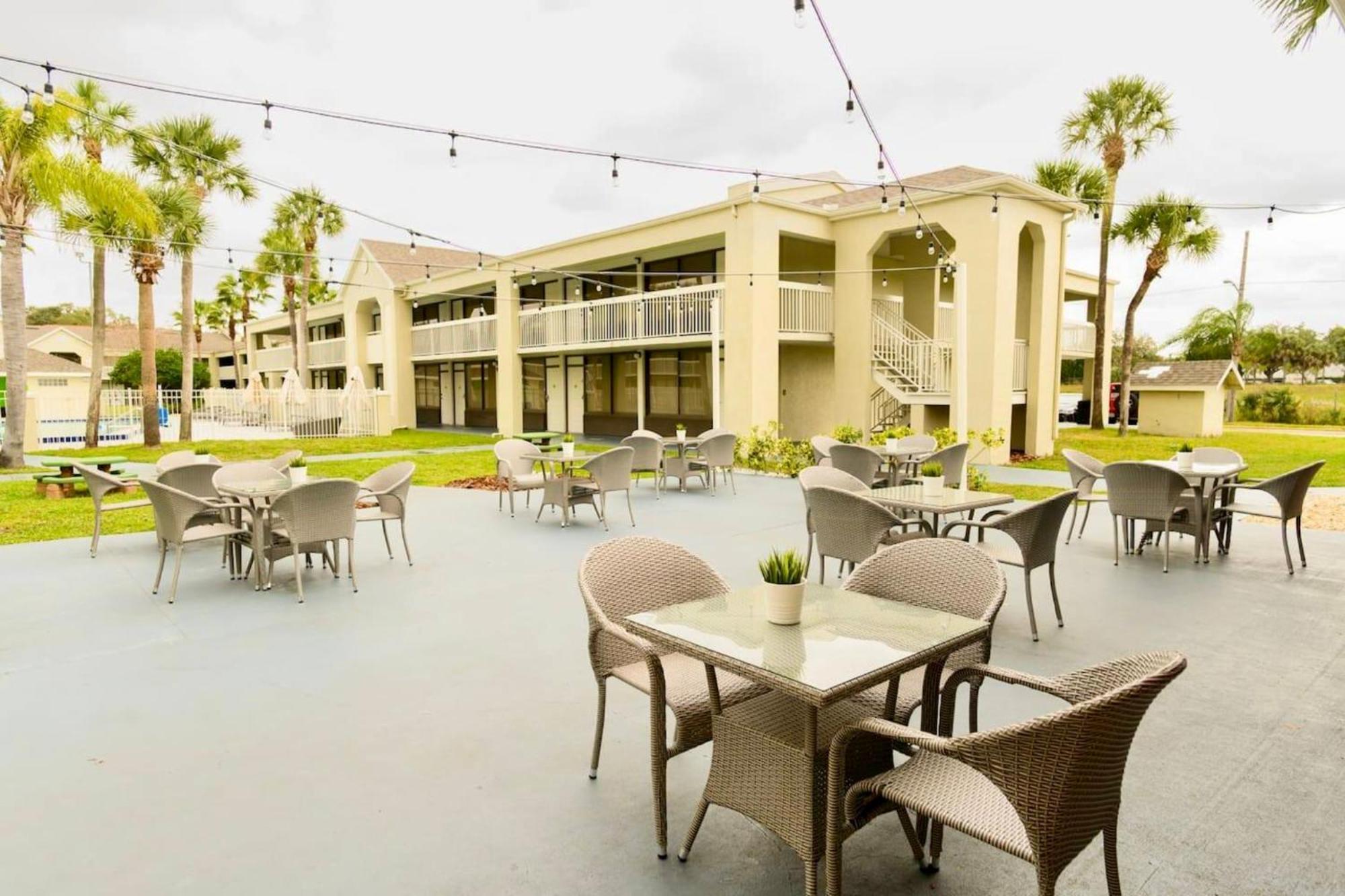 Pool - Wifi - Parking - Location !