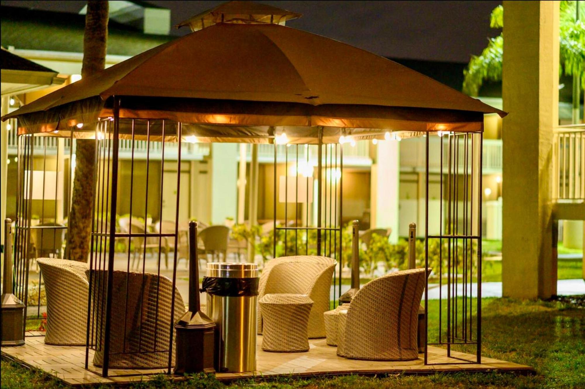 Apartment Pool - Wifi - Parking - Location ! *