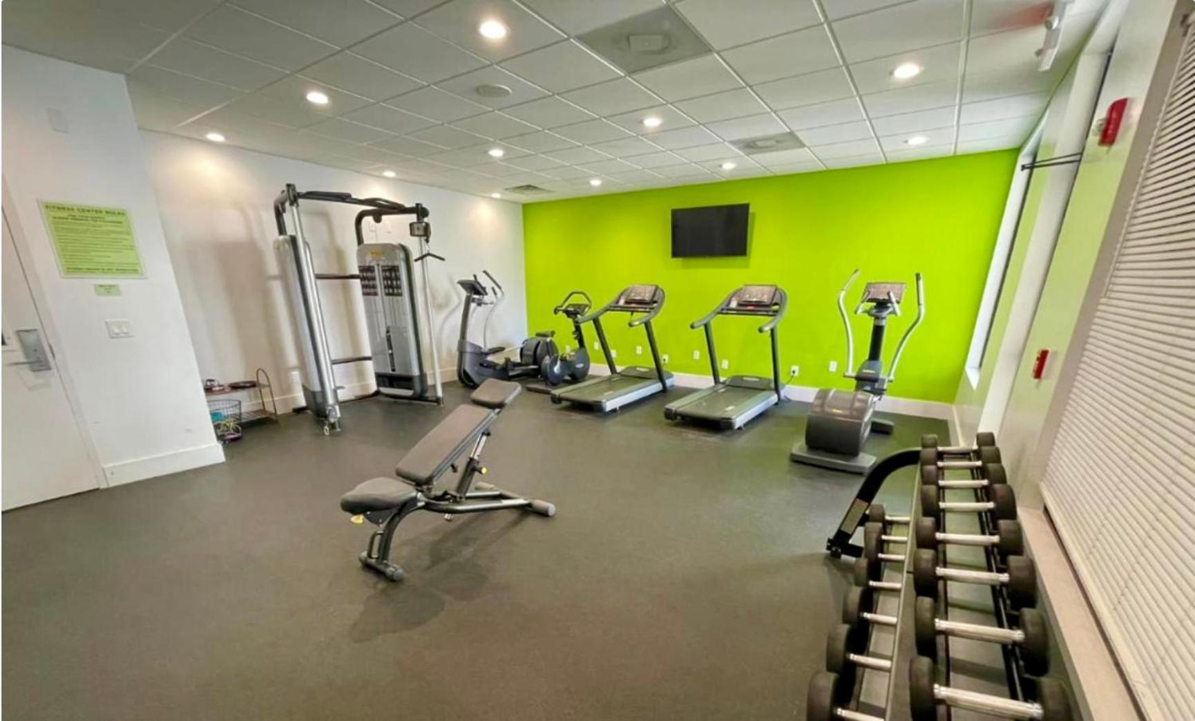 Apartment Pool - Wifi - Parking - Location !